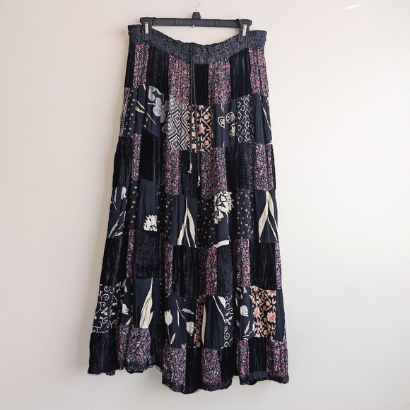 Vintage Dresses & Skirts - Vintage 90s Patchwork Broomstick Dark Floral Velvet Lace Trim Maxi Skirt Cottage